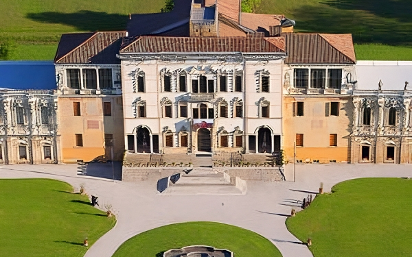 Controtendenza Viaggi Bus 13